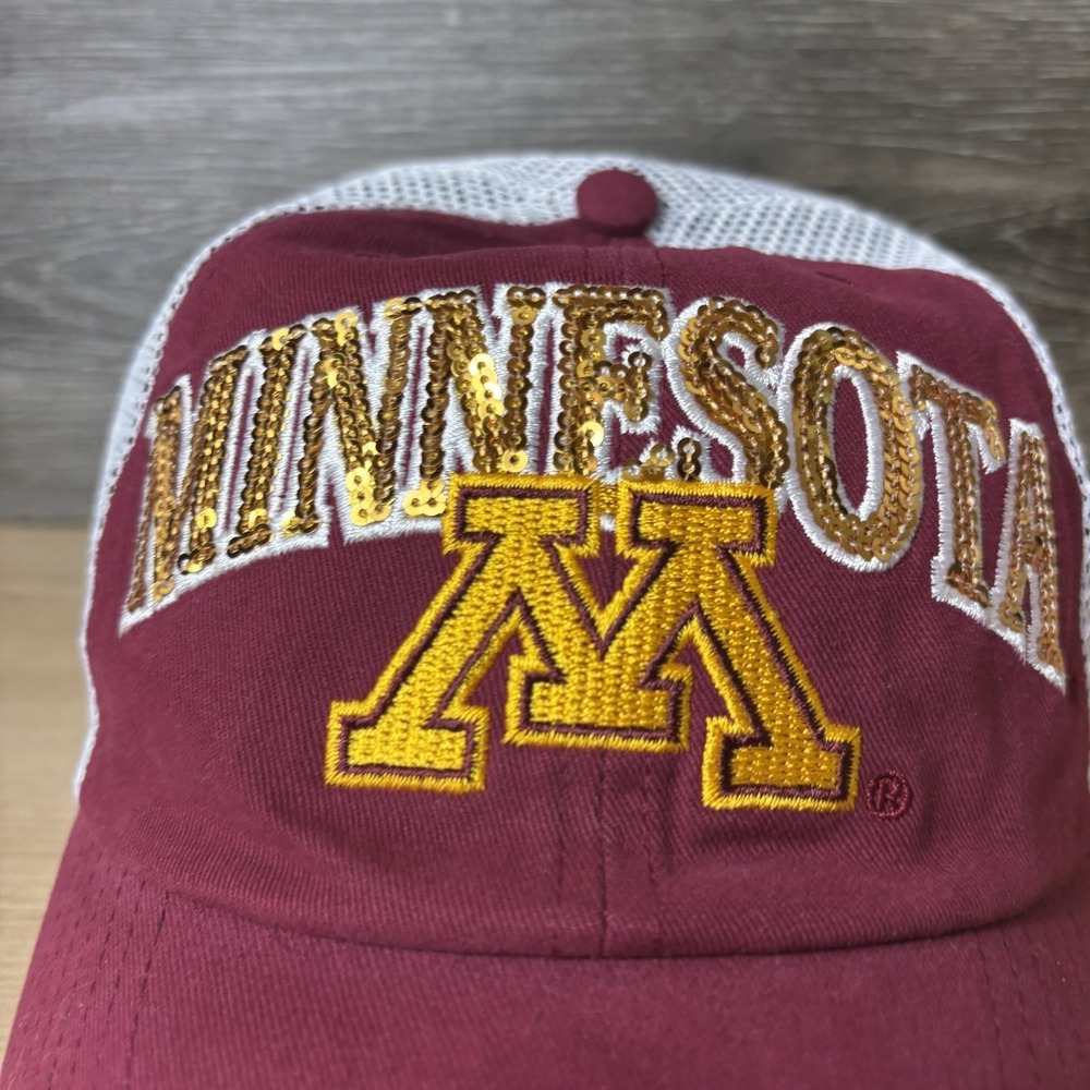 Minnesota‎ Golden Gophers Hat Cap Snap Back Womens Maroon Gold '47 - Picture 3 of 9